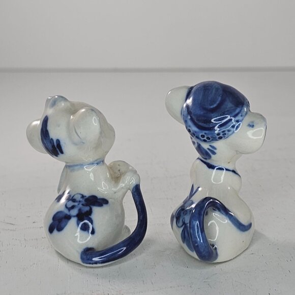 Vintage Blue White Ceramic Mouse Figurines Miniatures Collectible Set Of 2 - Picture 3 of 6